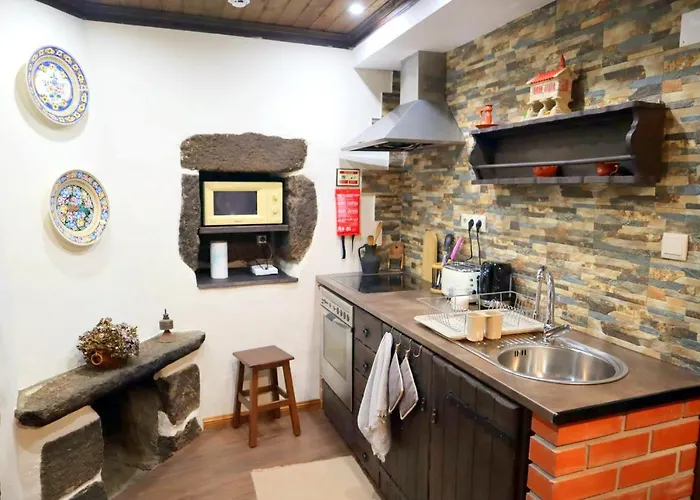 Casa Velha Do Fumeiro * Santa Eulalia (Guarda)